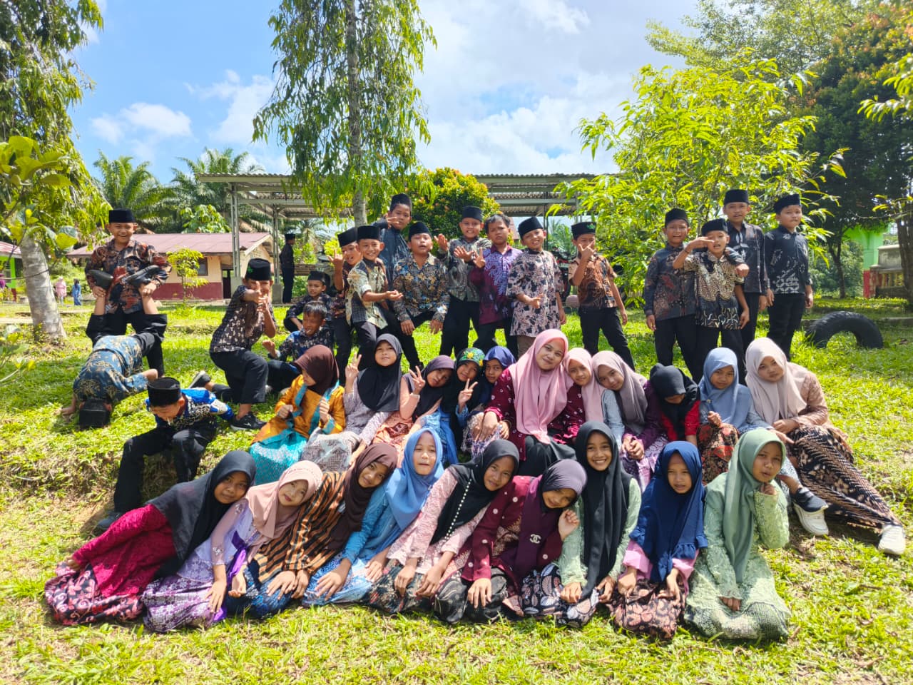 Memperingati Hari Kartini